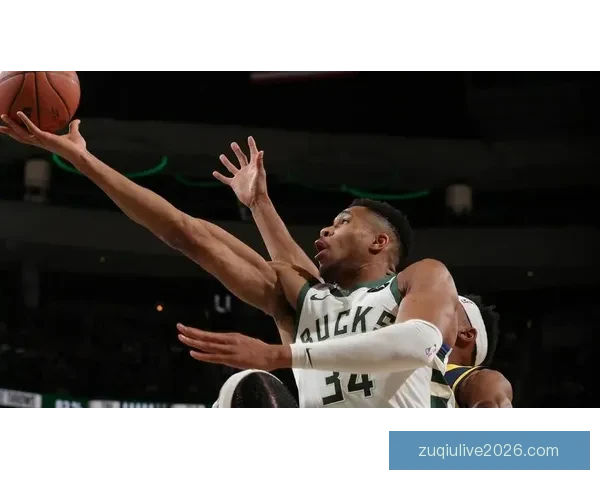 雄鹿不敌马刺无缘季后赛 文班23分15篮板6助攻卡斯尔三双字母哥目睹出局